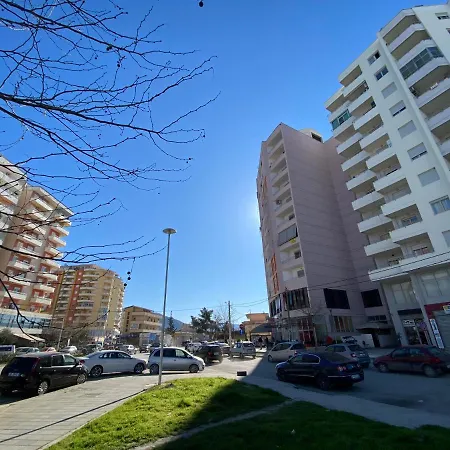 شقة Gus فلورا